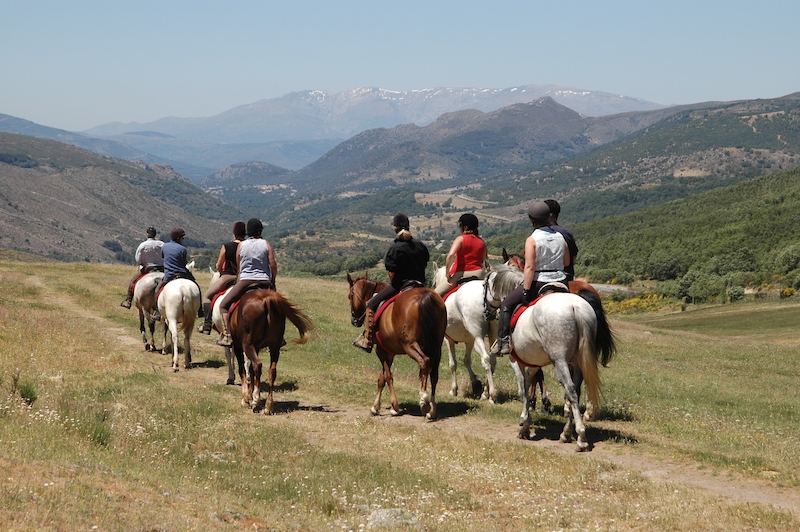 Paardrijden in het Gredos-gebergte.
